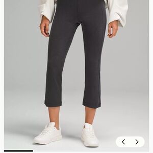 Lululemon Athletica Ribbed Softstreme Zip-Leg High-Rise Cropped Pant 25" (Black)